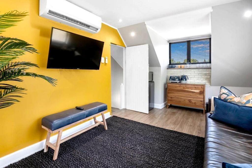 30 On Whites Guesthouse Блумфонтейн Екстер'єр фото