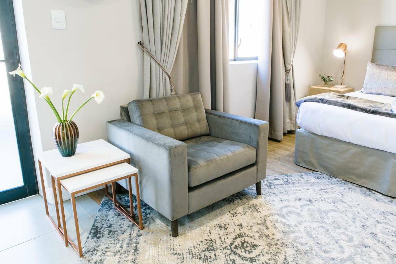 30 On Whites Guesthouse Блумфонтейн Екстер'єр фото