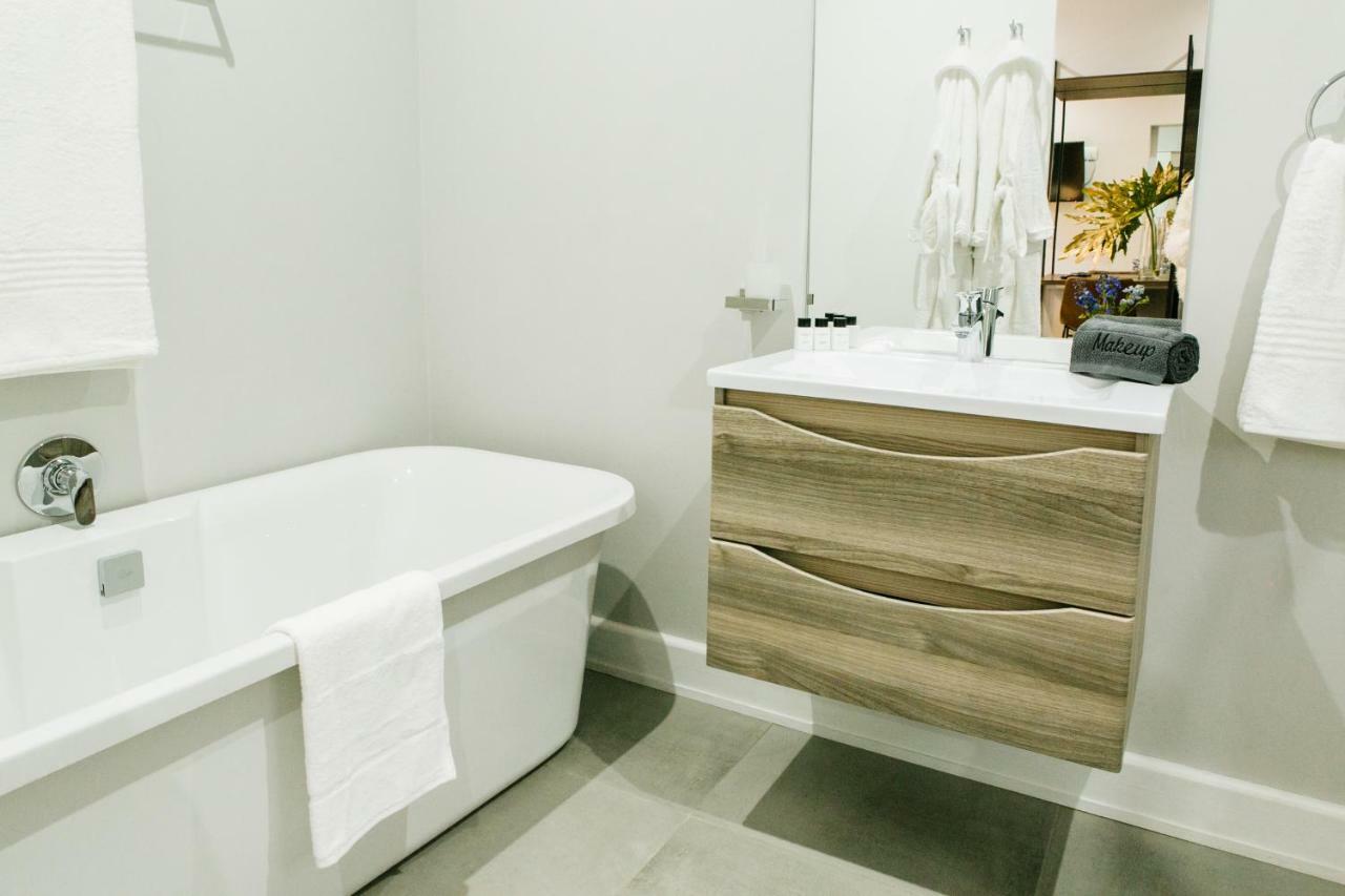 30 On Whites Guesthouse Блумфонтейн Екстер'єр фото
